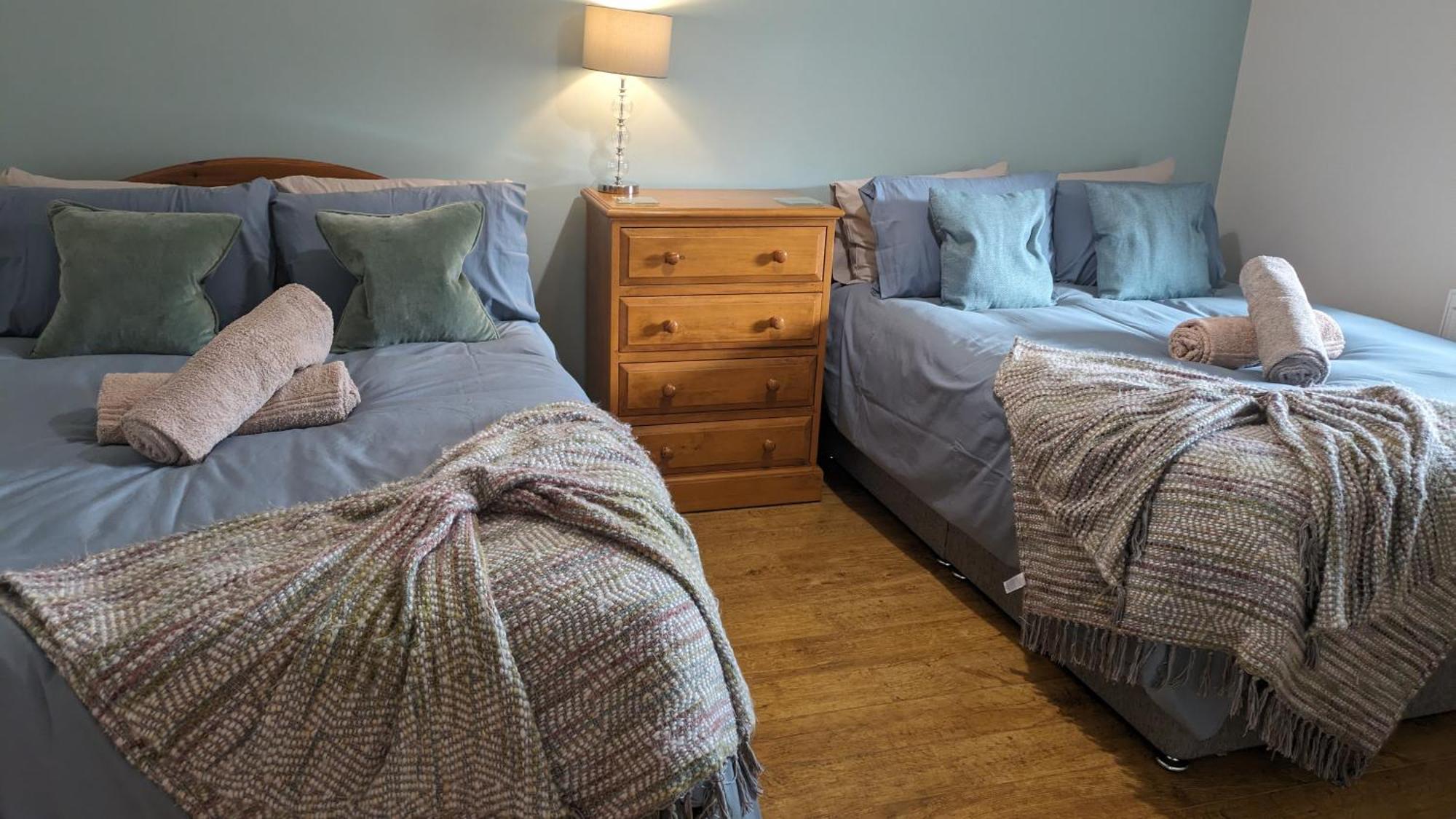 Vale Farm Cottages Brecon Extérieur photo