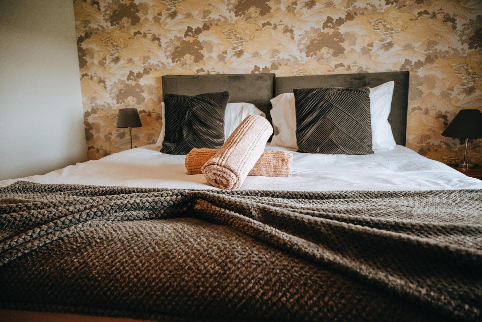 Vale Farm Cottages Brecon Extérieur photo